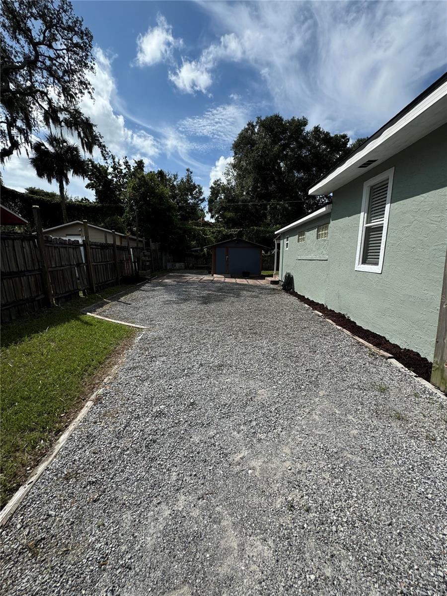 Image 25 of 26 For 1211 Curtis Street