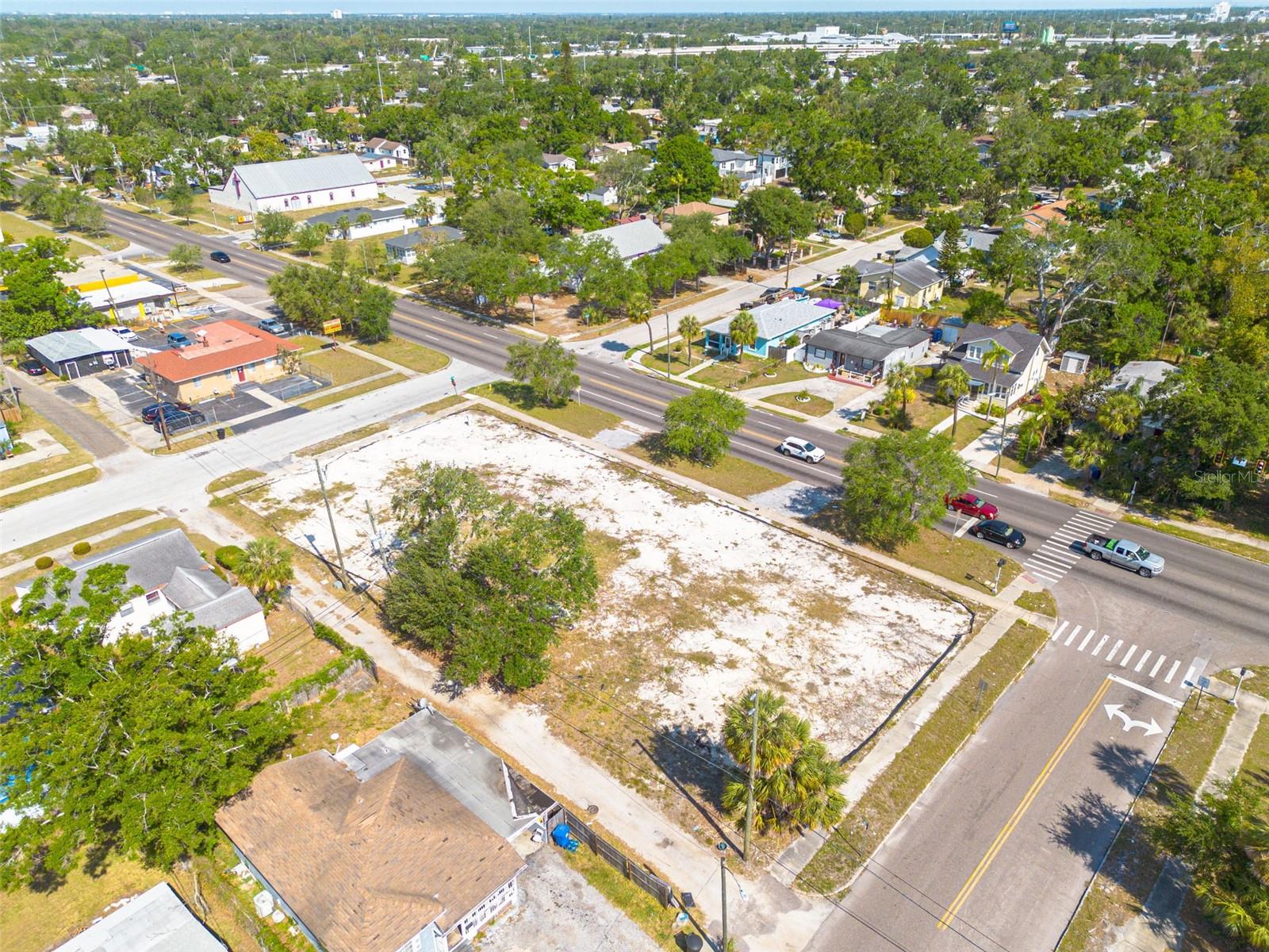 Image 7 of 8 For 2830 18th Avenue S