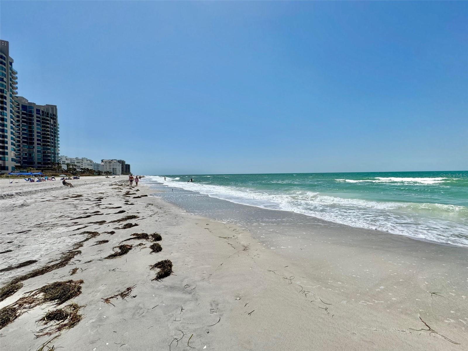 Image 18 of 63 For 1451 Gulf Boulevard 117