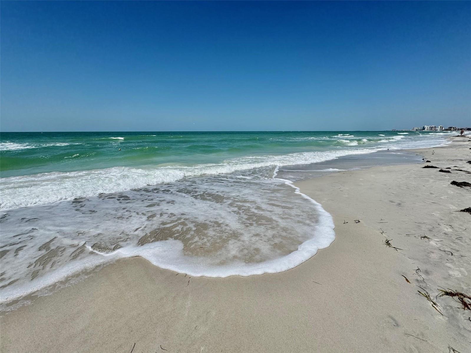 Image 19 of 63 For 1451 Gulf Boulevard 117