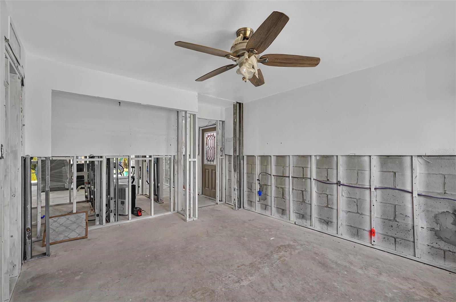 Image 40 of 63 For 1451 Gulf Boulevard 117