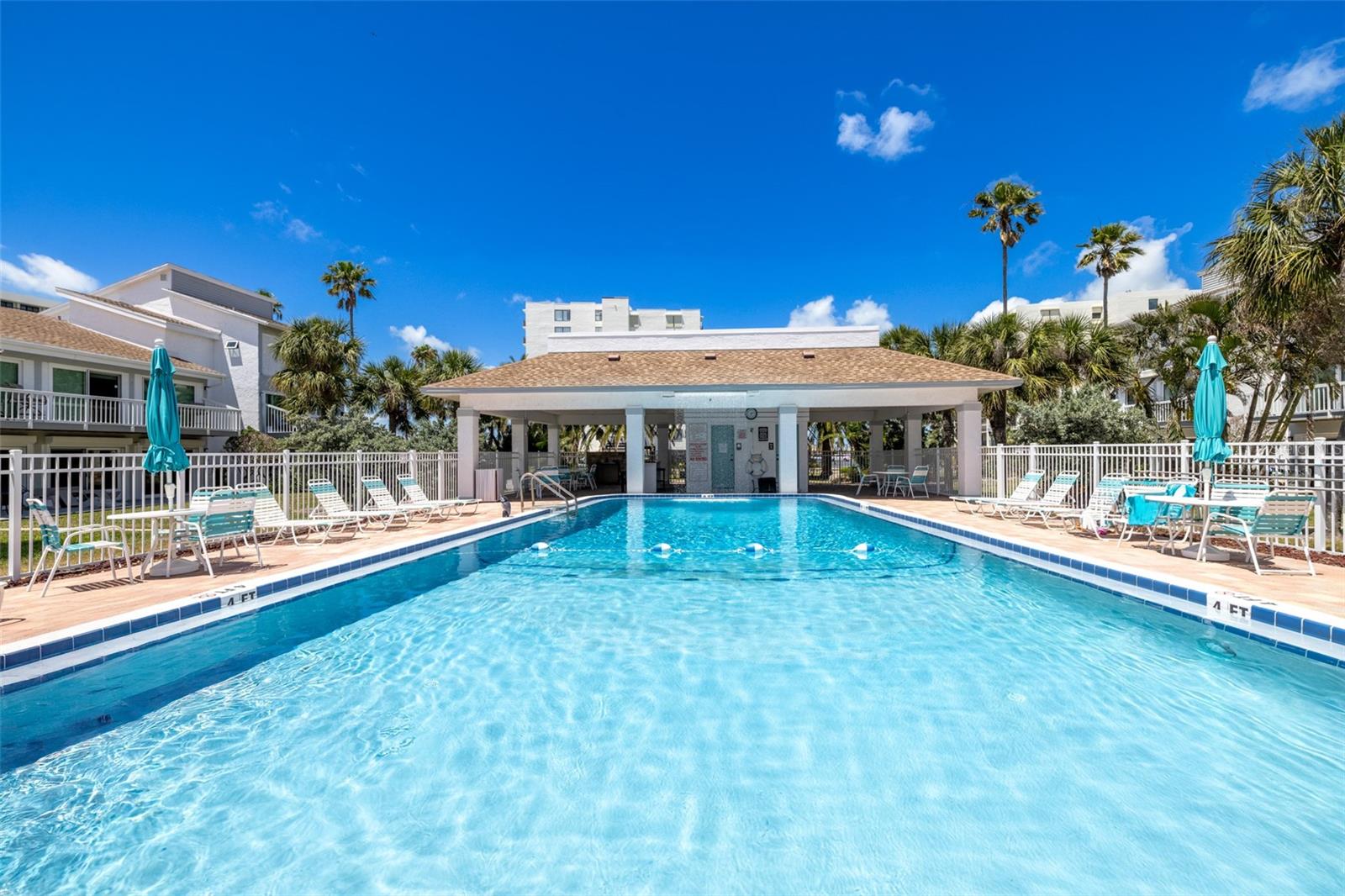Image 6 of 63 For 1451 Gulf Boulevard 117