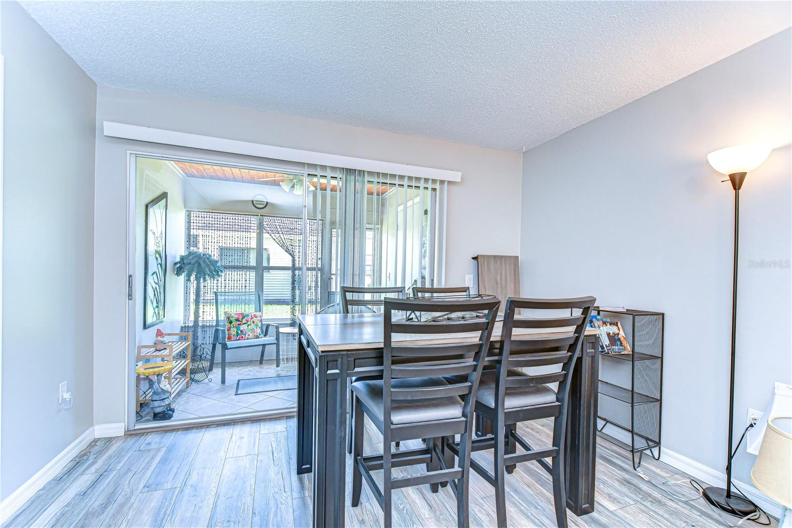 Image 11 of 35 For 13870 Oakwood Lane 13870