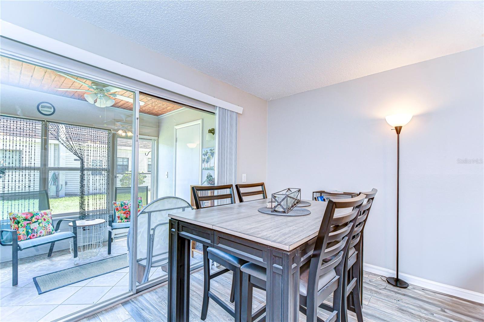 Image 12 of 35 For 13870 Oakwood Lane 13870