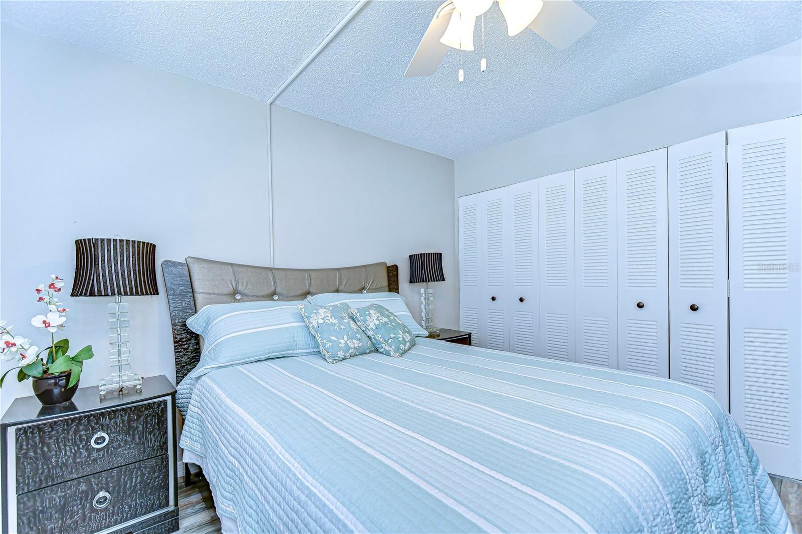 Image 21 of 35 For 13870 Oakwood Lane 13870