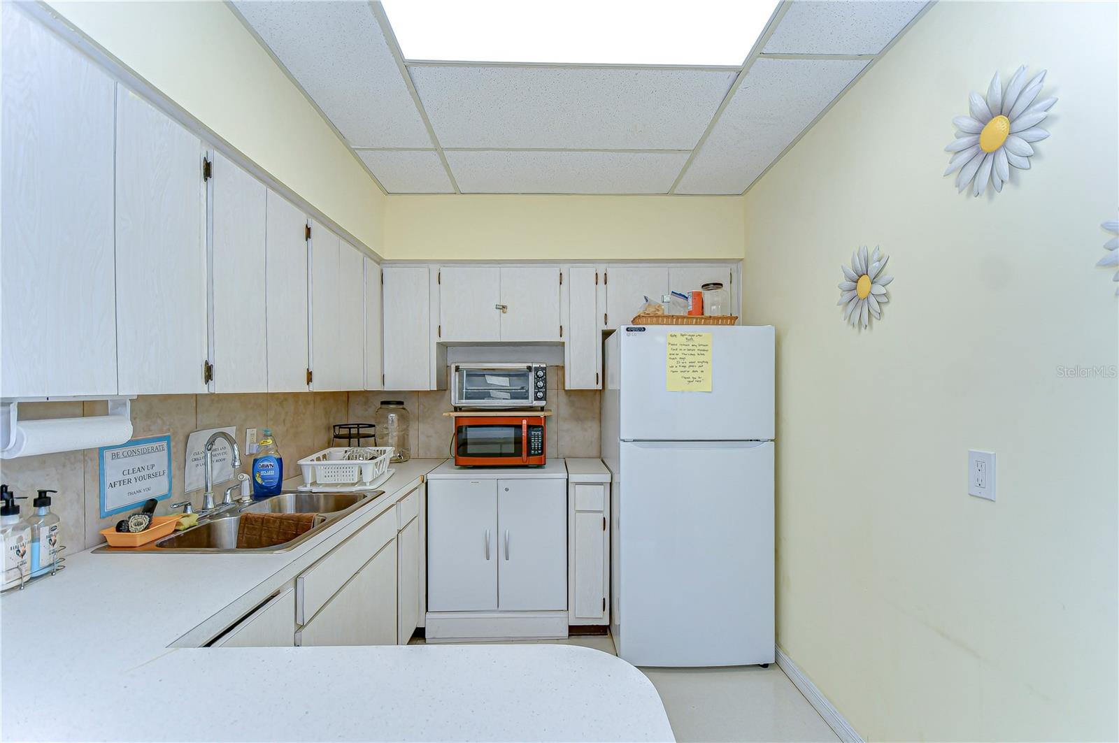 Image 25 of 35 For 13870 Oakwood Lane 13870