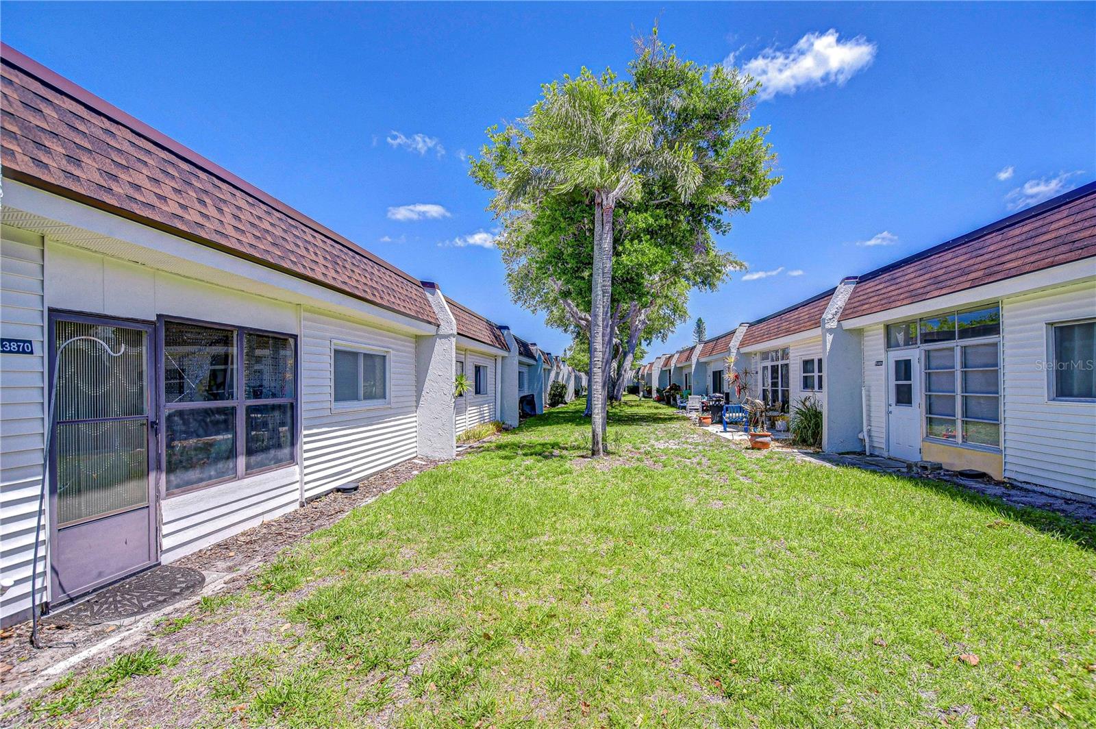 Image 32 of 35 For 13870 Oakwood Lane 13870