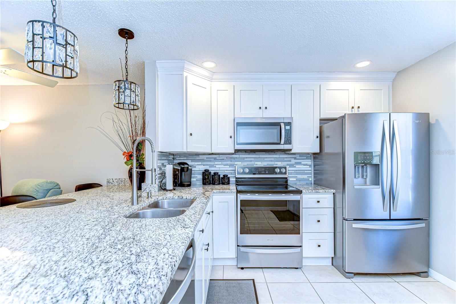 Image 5 of 35 For 13870 Oakwood Lane 13870