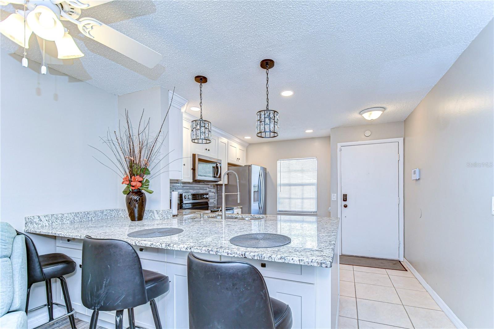 Image 7 of 35 For 13870 Oakwood Lane 13870