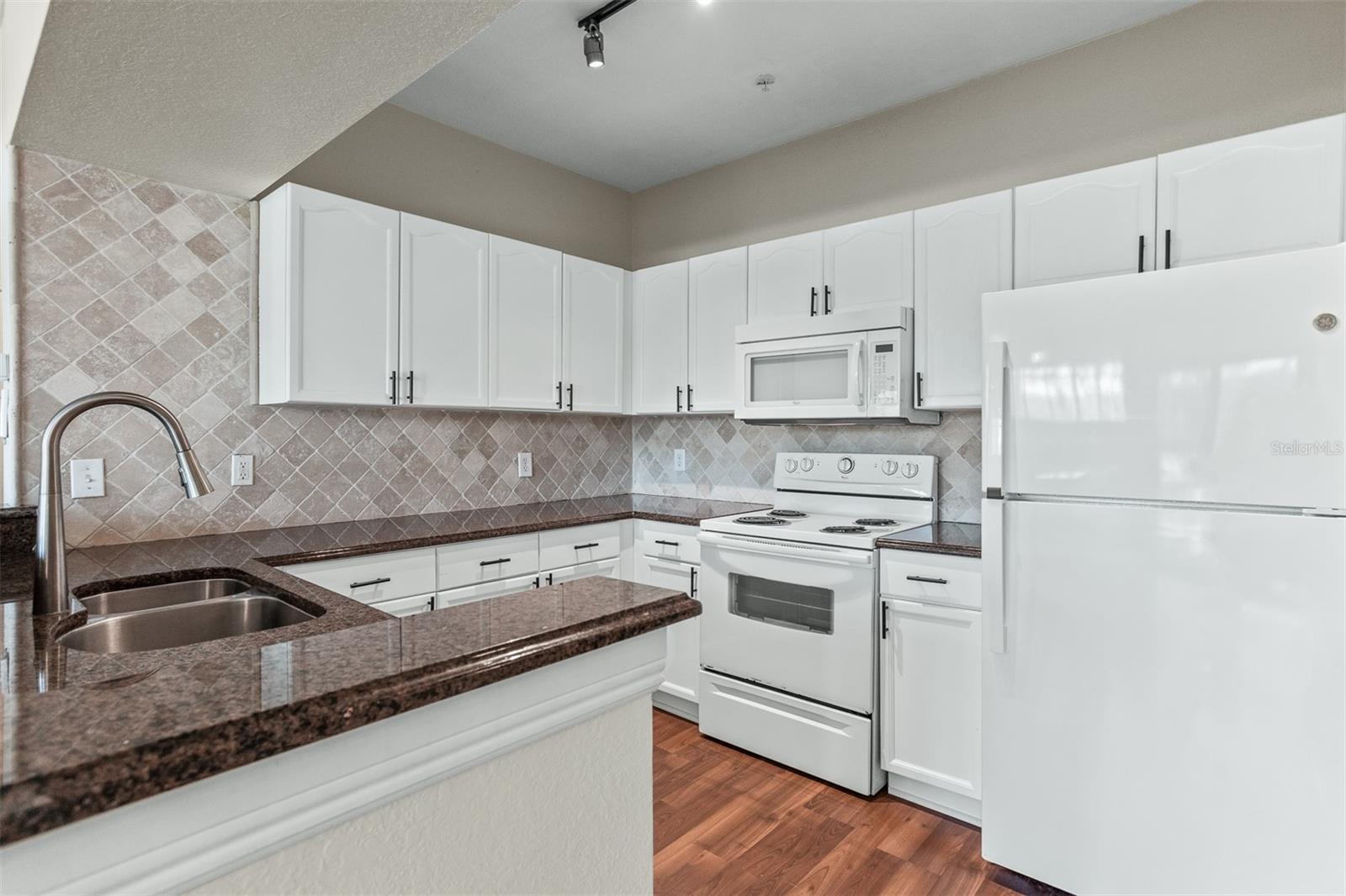 Image 4 of 21 For 5125 Palm Springs Boulevard 12206