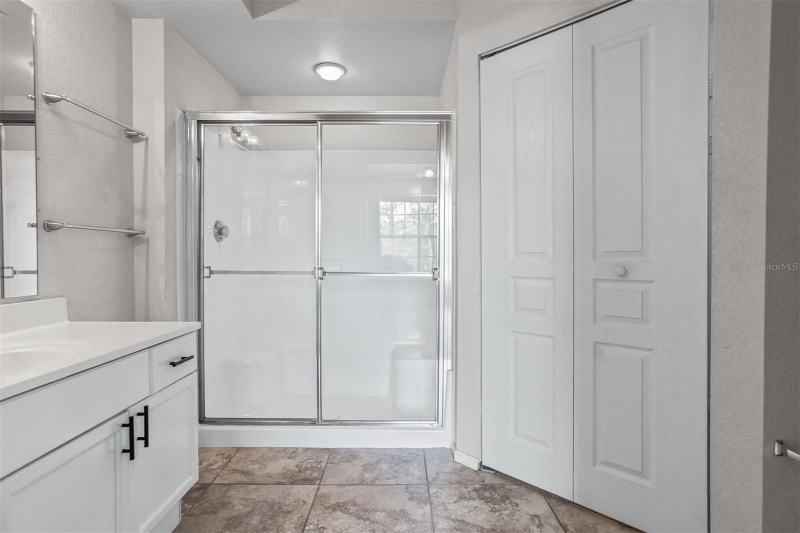 Image 8 of 21 For 5125 Palm Springs Boulevard 12206