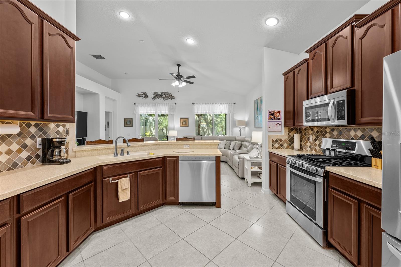 Image 8 of 47 For 4131 101st Avenue E