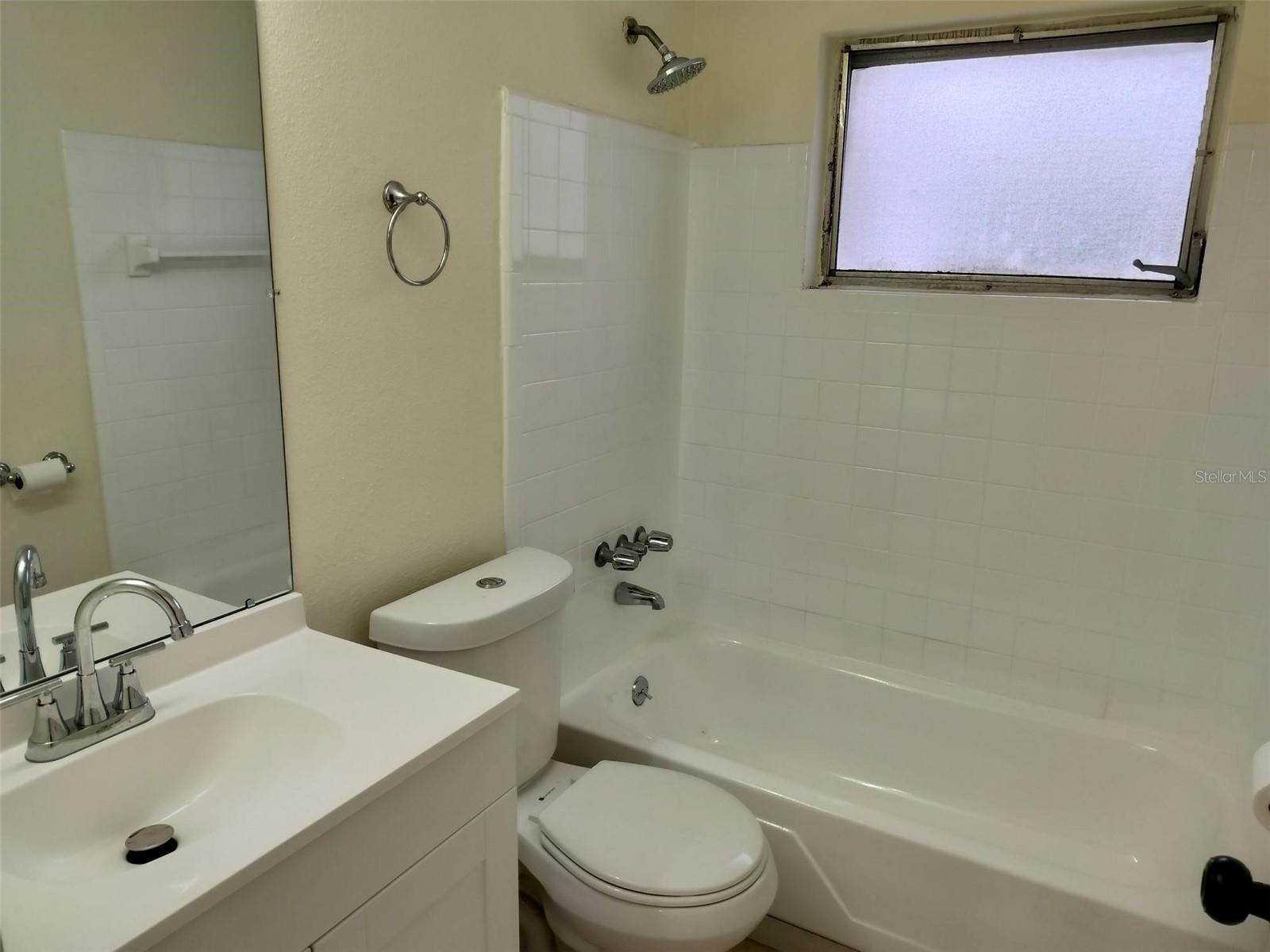 Image 11 of 12 For 10817 Fillmore Avenue