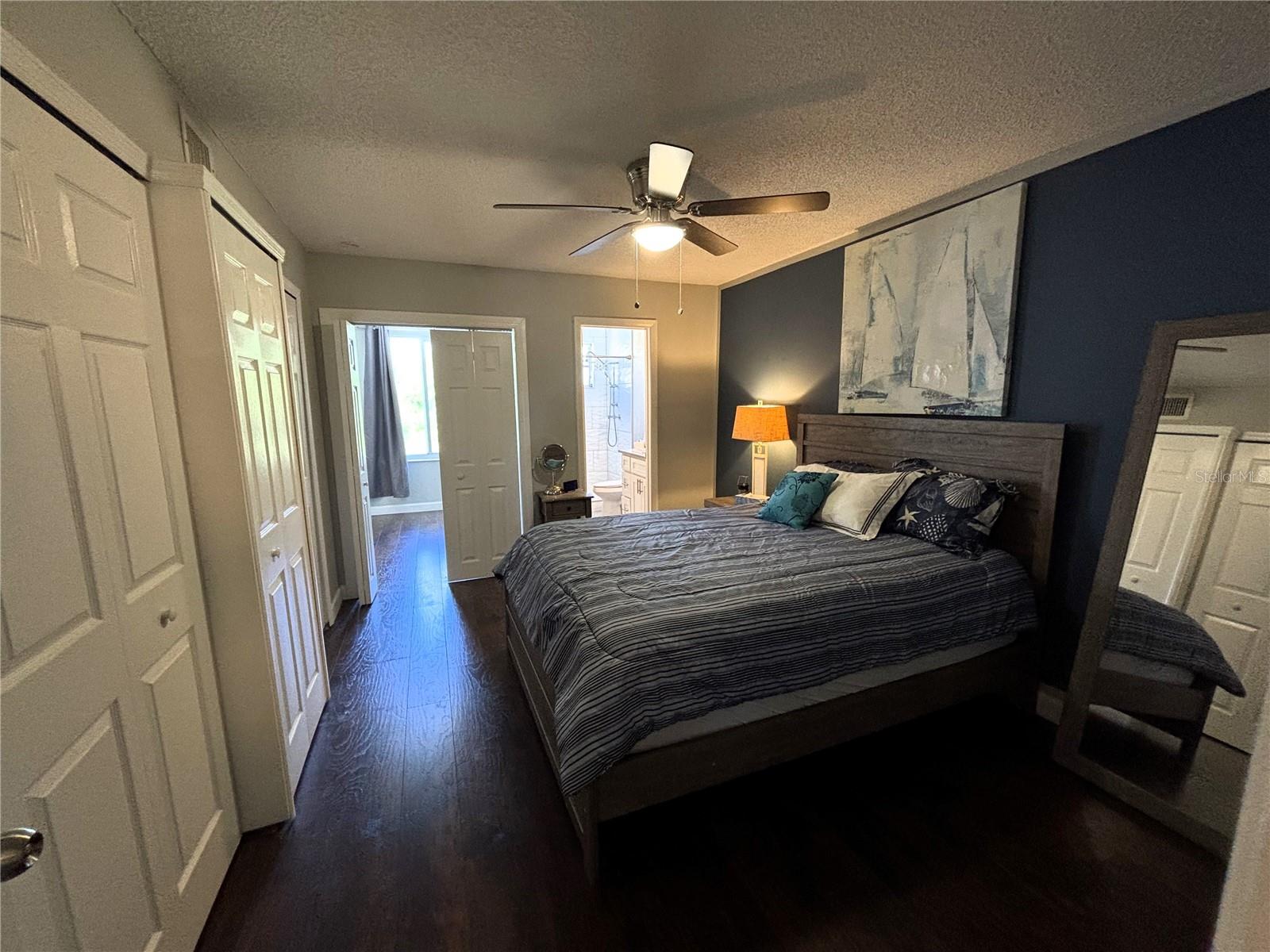 Image 17 of 20 For 2456 Ecuadorian Way 42