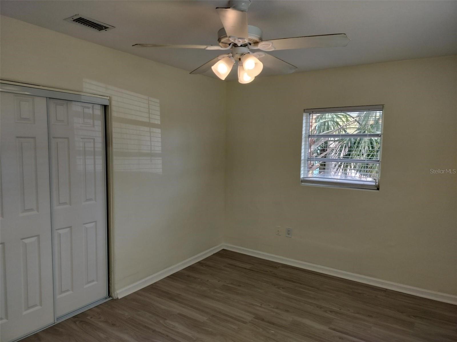 Listing photo id 4 for 6646 Del Prado Terrace