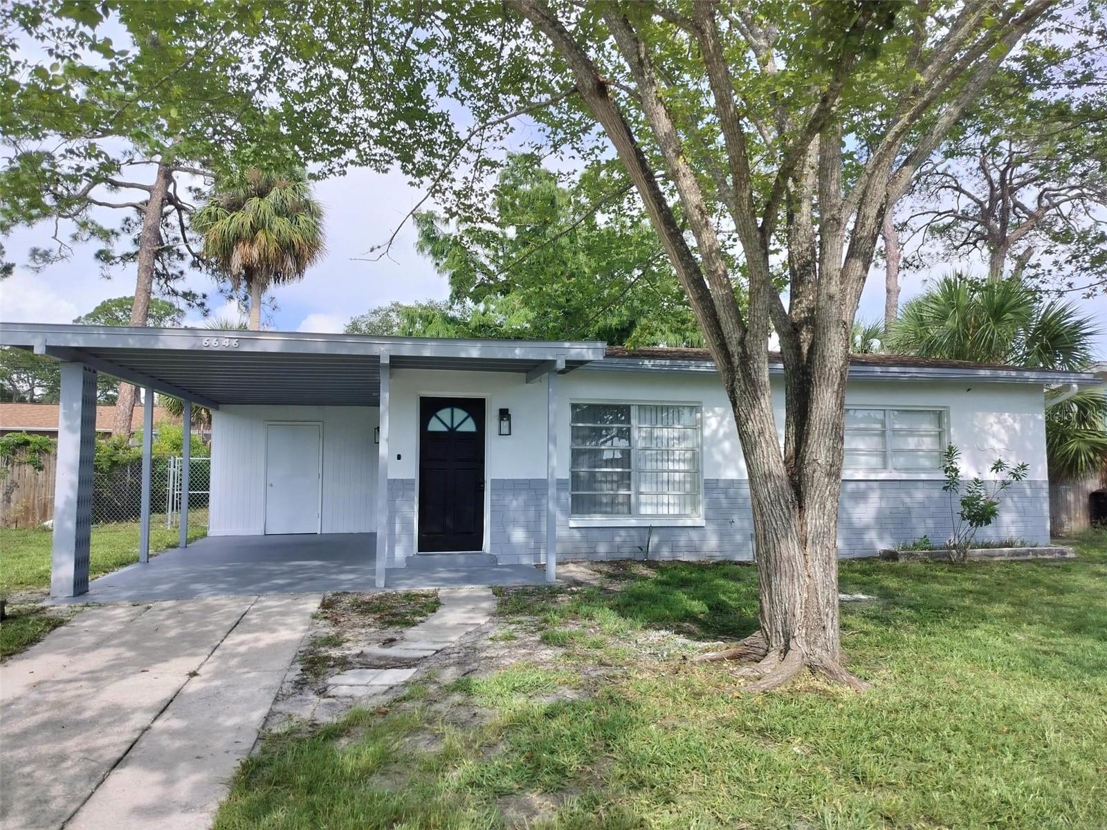 Listing photo id 7 for 6646 Del Prado Terrace