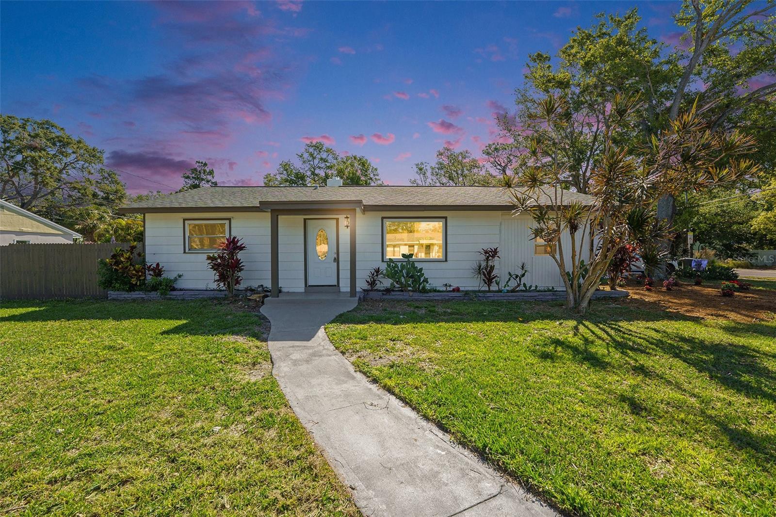 Details for 1601 Paloma Lane, DUNEDIN, FL 34698
