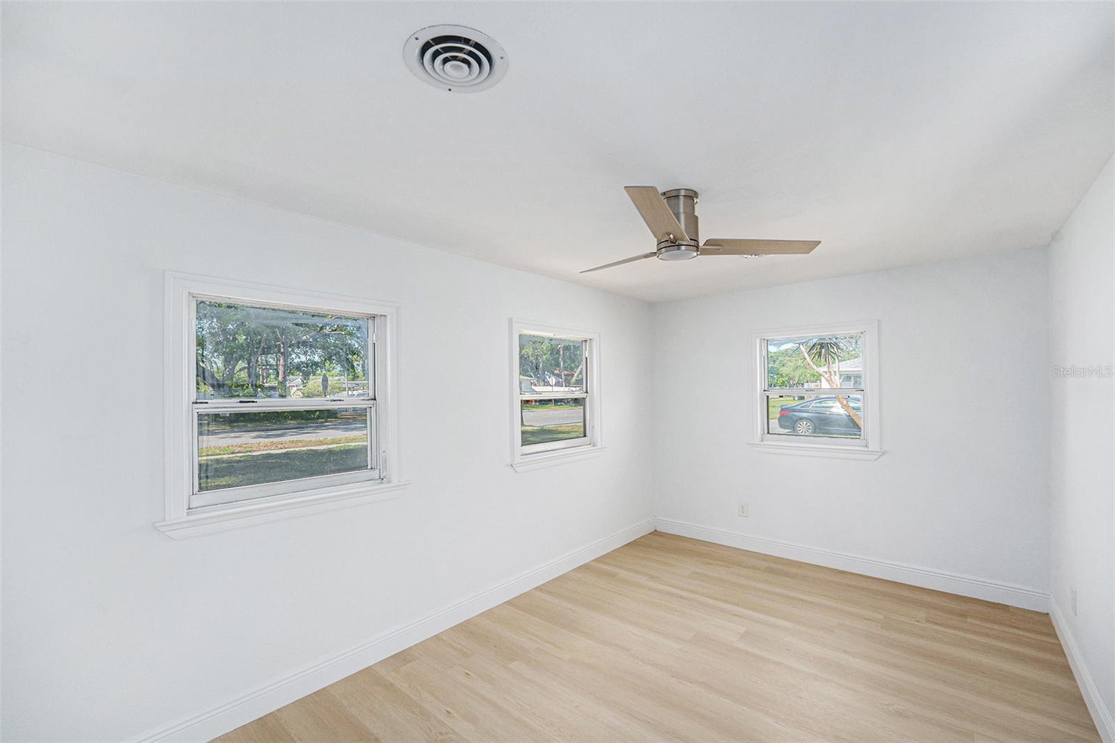 Image 18 of 28 For 1601 Paloma Lane