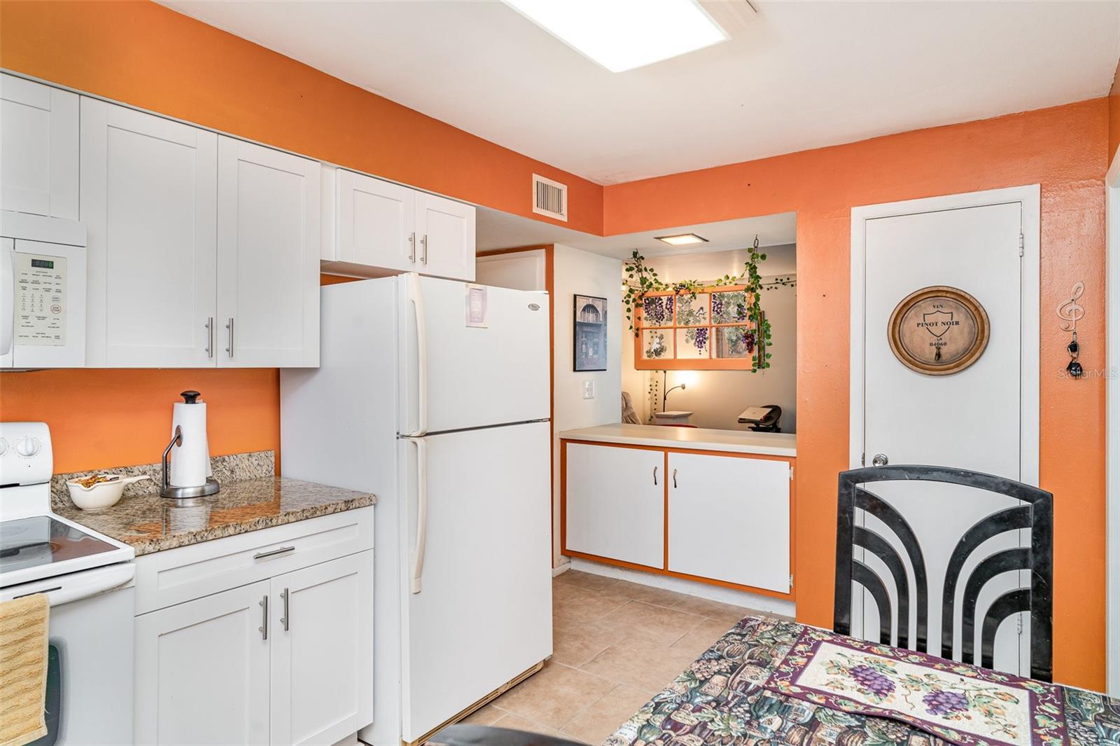 Image 6 of 22 For 1528 Chevy Chase Drive