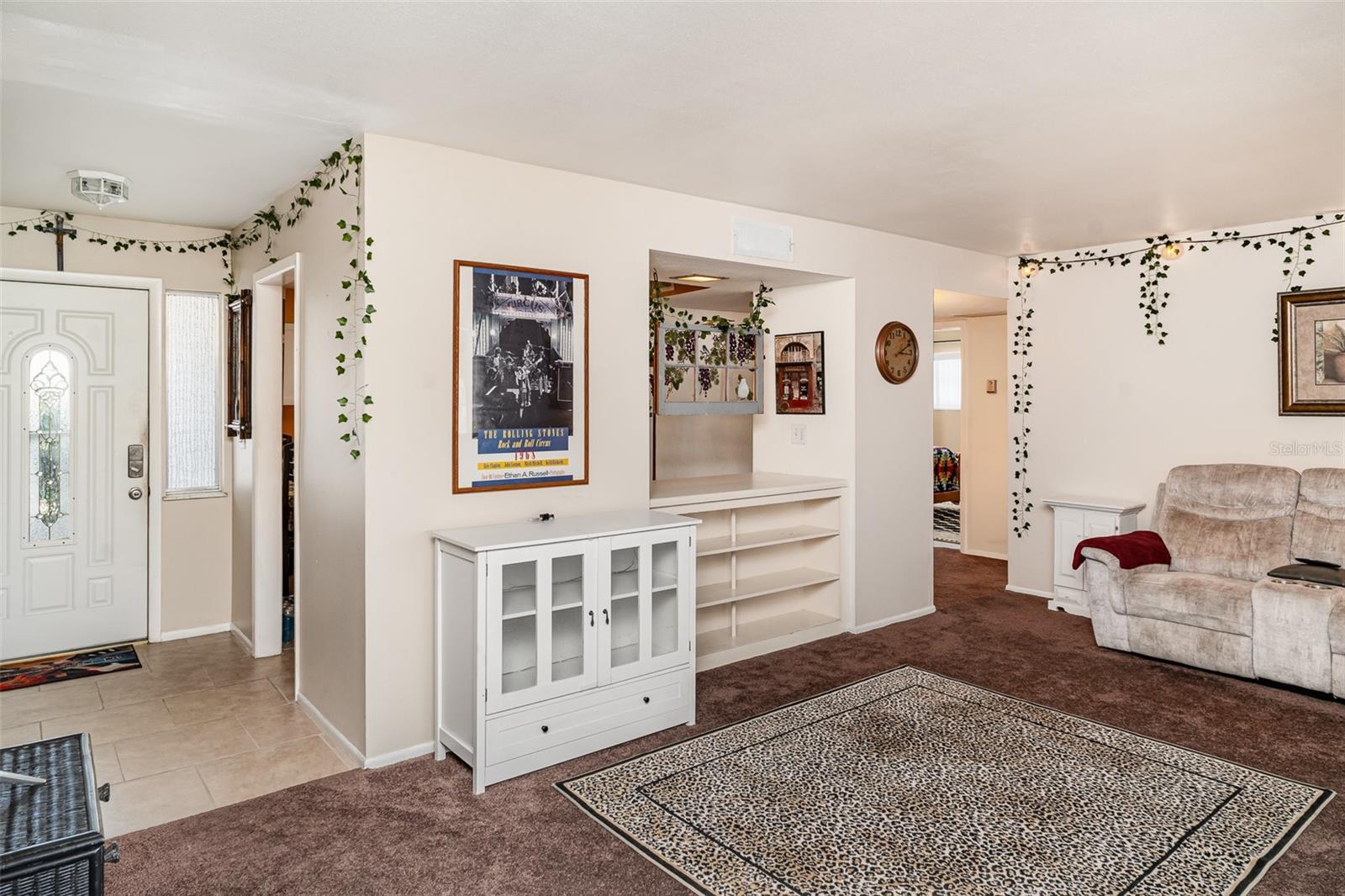 Image 7 of 22 For 1528 Chevy Chase Drive