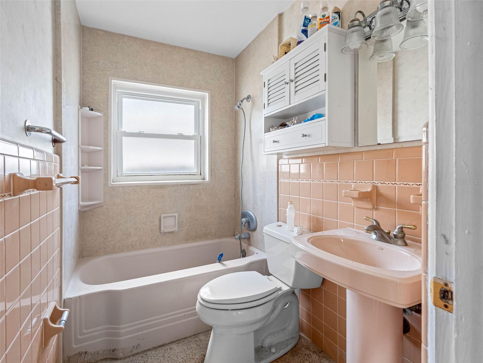 Listing photo id 20 for 455 115th Avenue