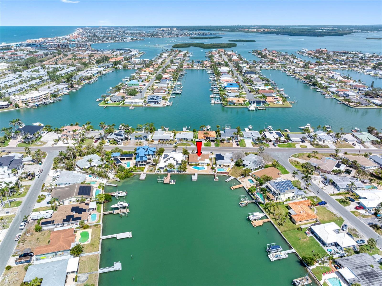 Listing photo id 28 for 455 115th Avenue