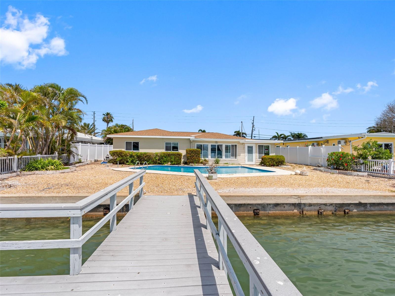Listing photo id 4 for 455 115th Avenue