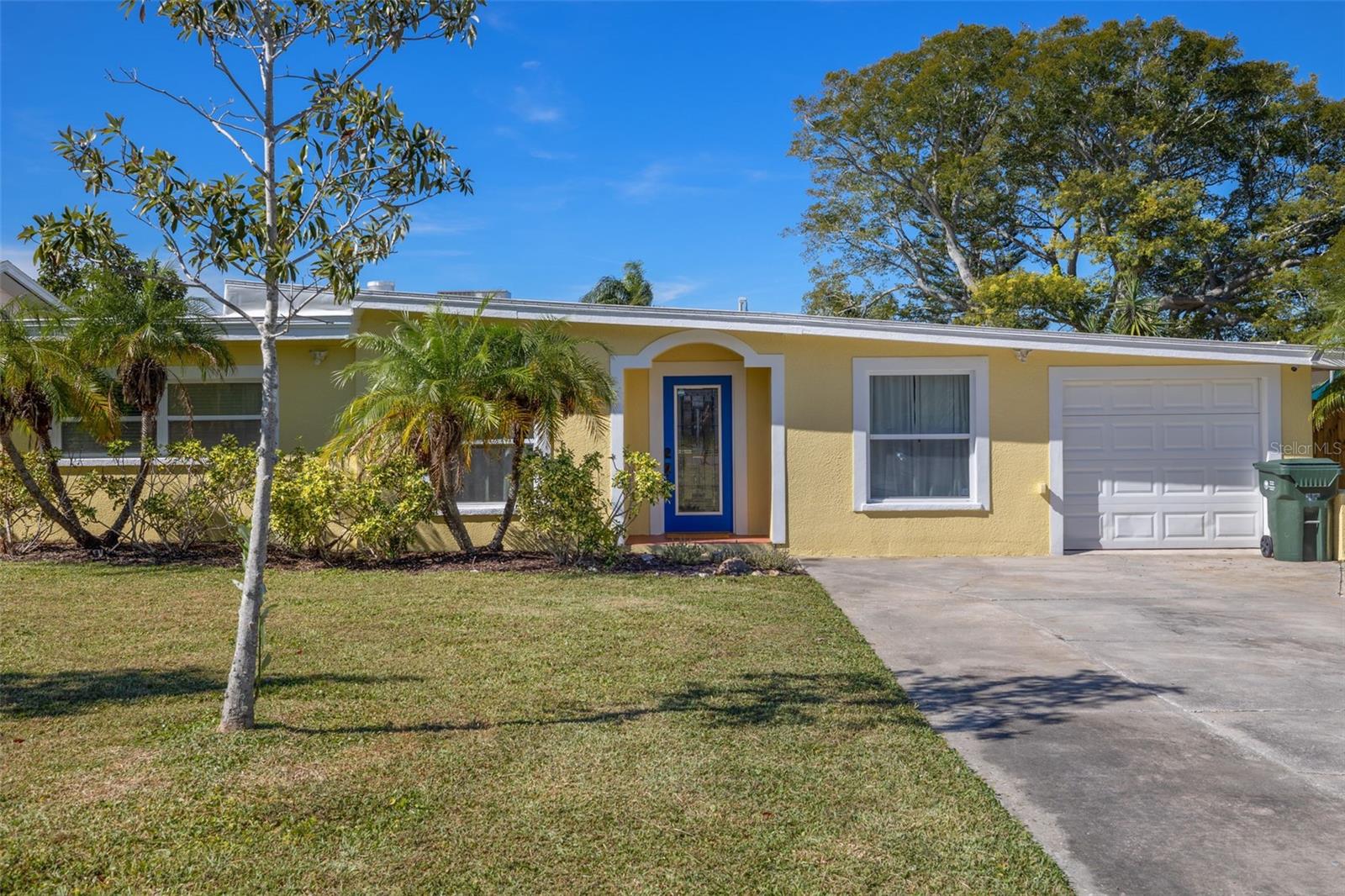 Details for 12384 144th Street, LARGO, FL 33774