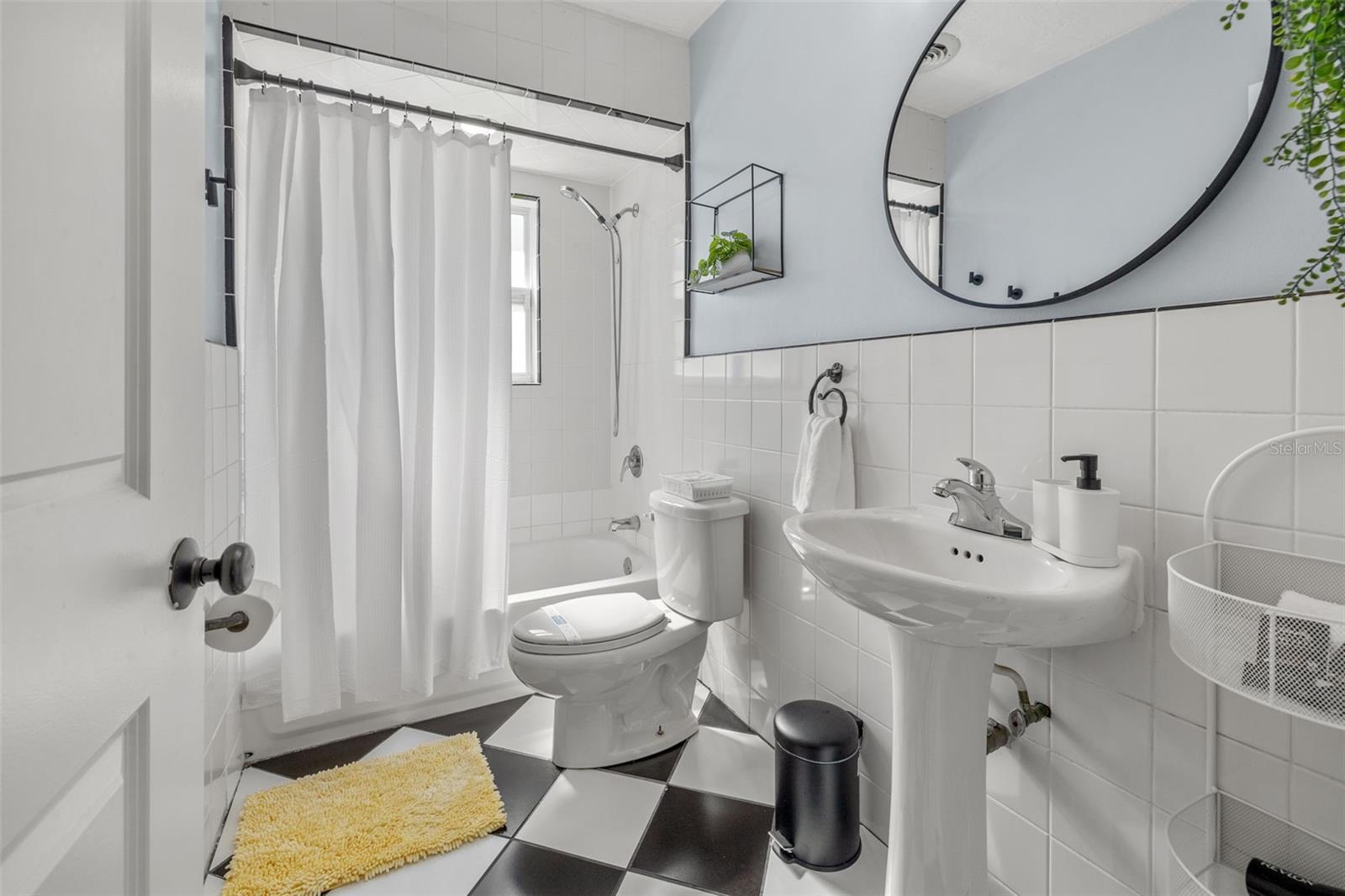 Image 19 of 34 For 12384 144th Street