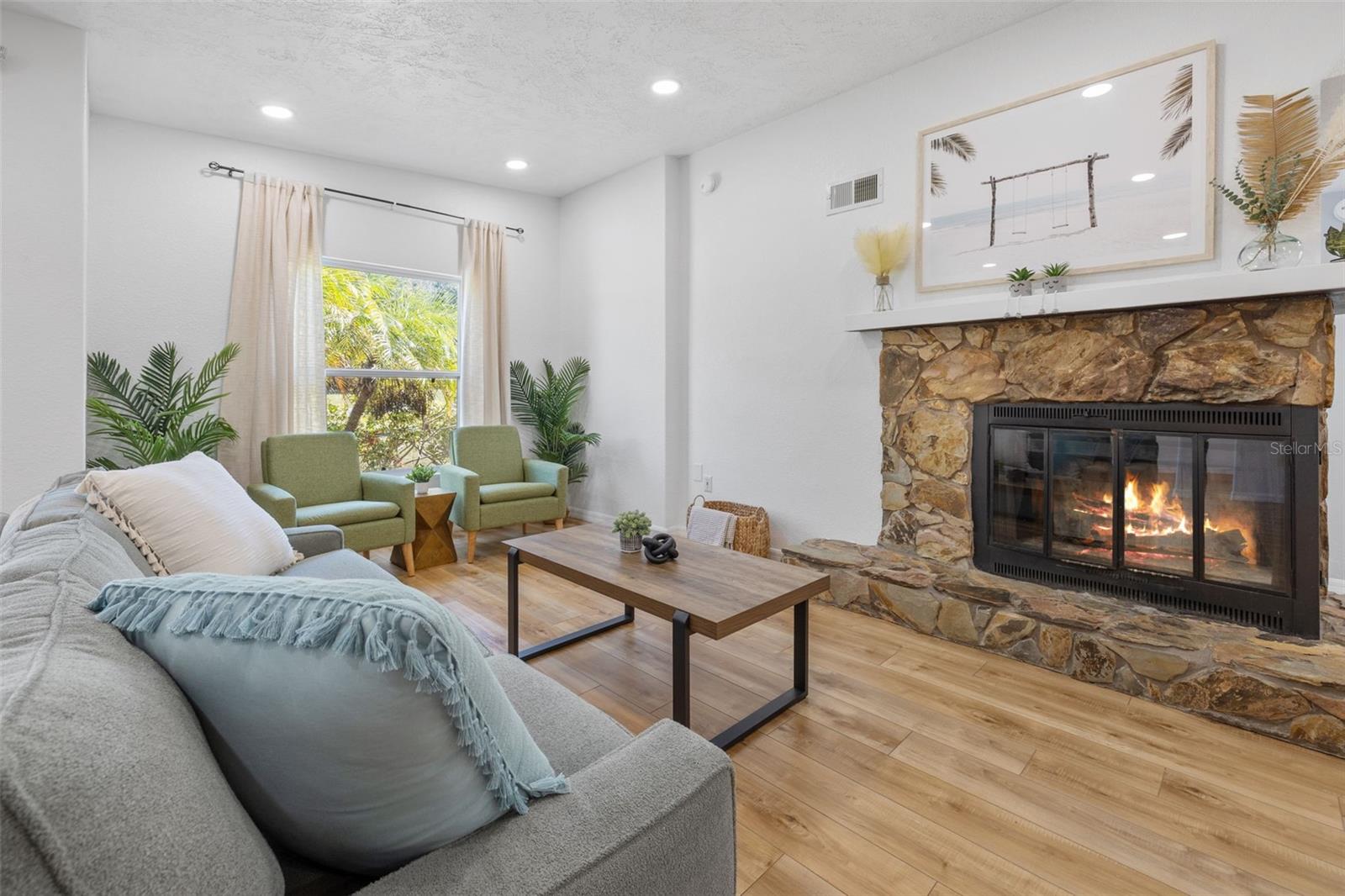Image 5 of 34 For 12384 144th Street