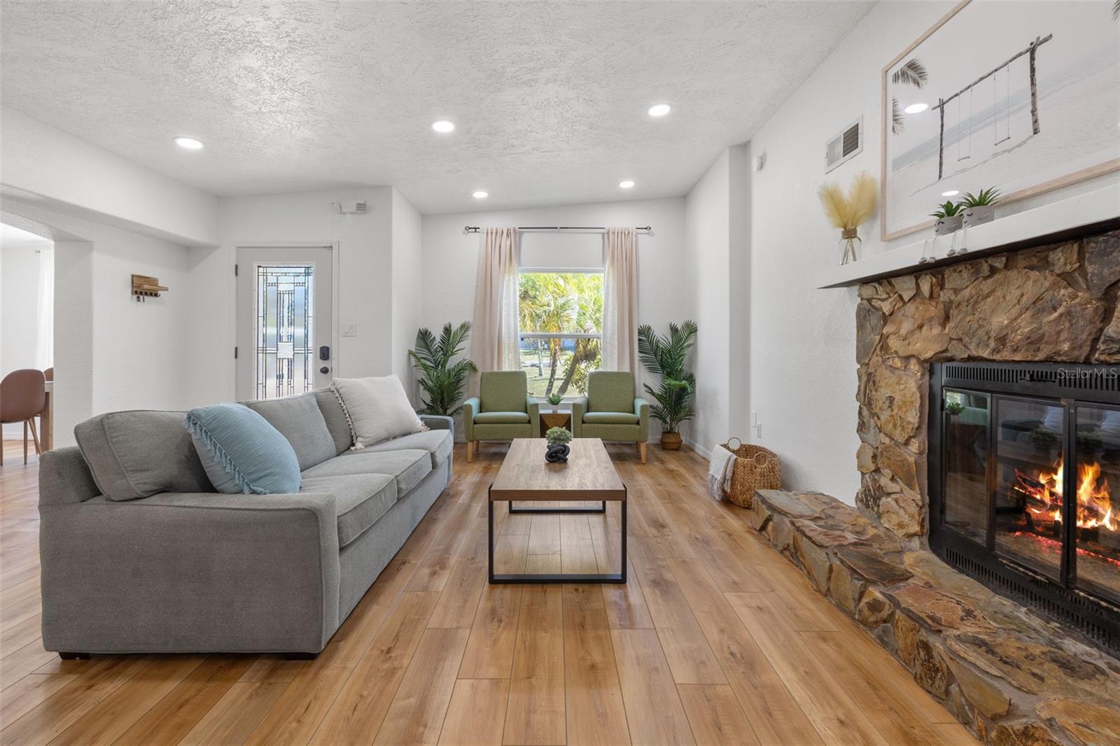 Image 6 of 34 For 12384 144th Street