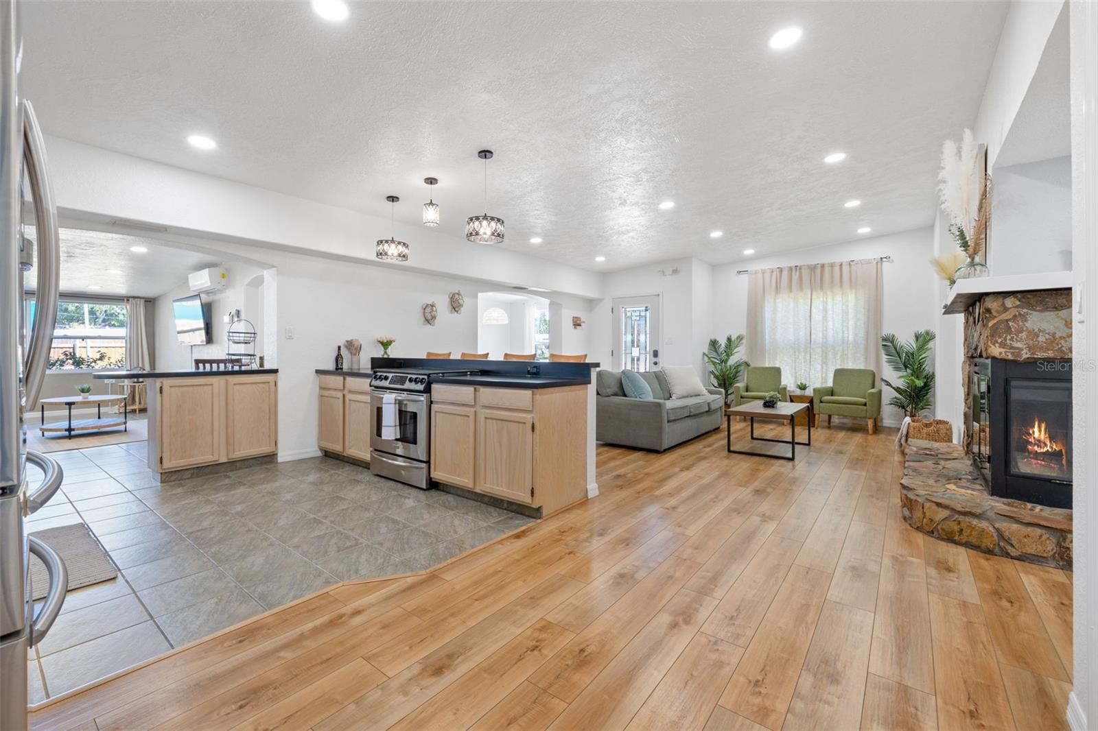 Image 8 of 34 For 12384 144th Street