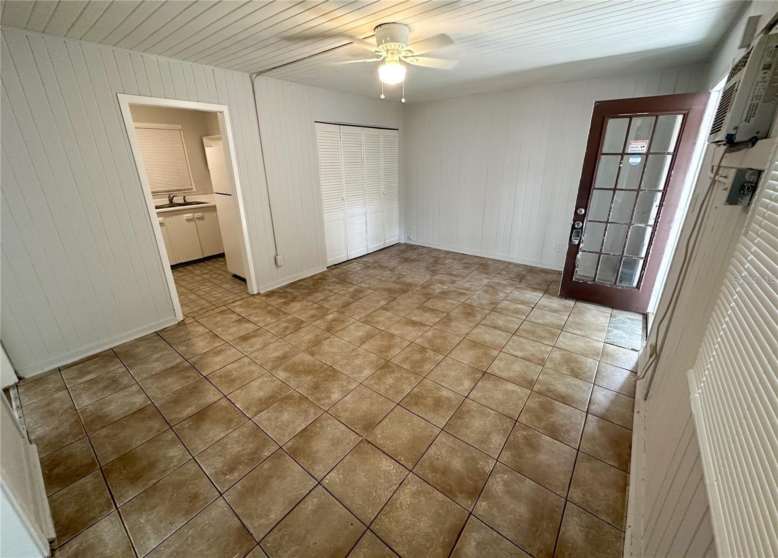 Image 11 of 34 For 2800 Dartmouth Avenue N 1-2