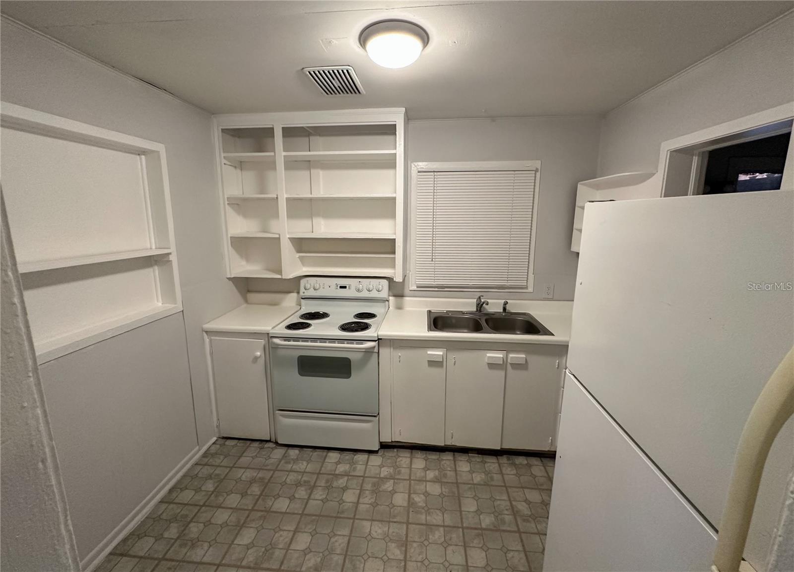 Image 6 of 34 For 2800 Dartmouth Avenue N 1-2