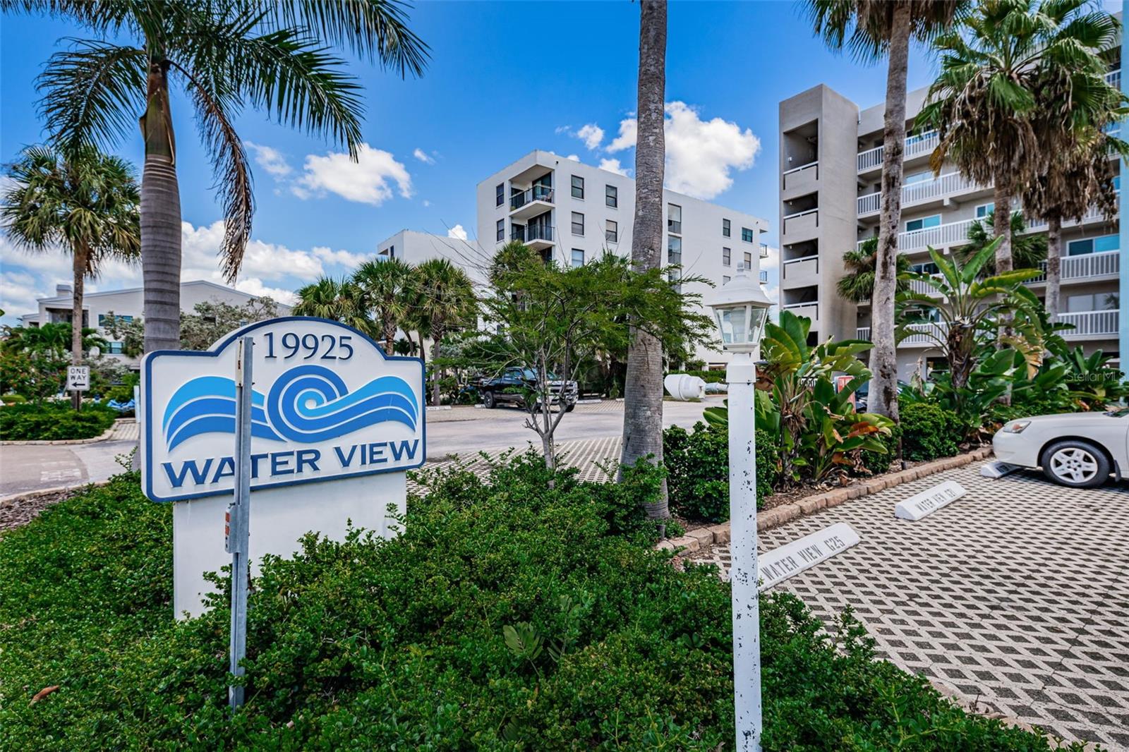 Image 2 of 50 For 19925 Gulf Boulevard 503