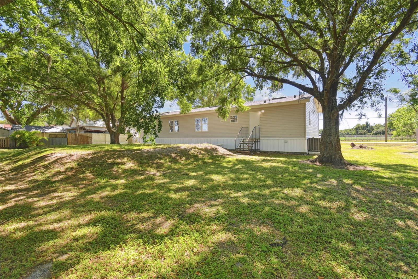 Image 38 of 55 For 4304 Coronet Road