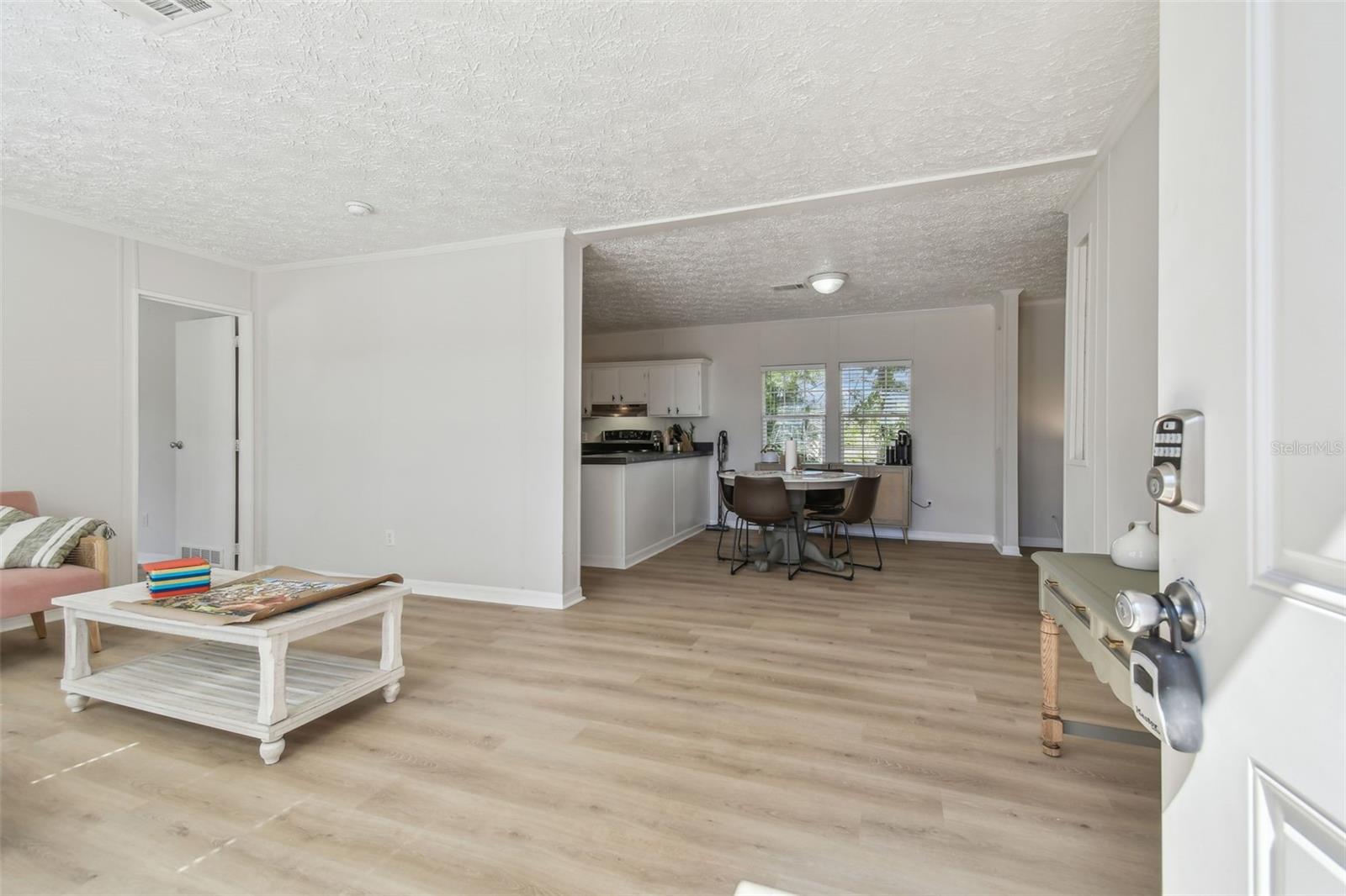 Image 7 of 55 For 4304 Coronet Road