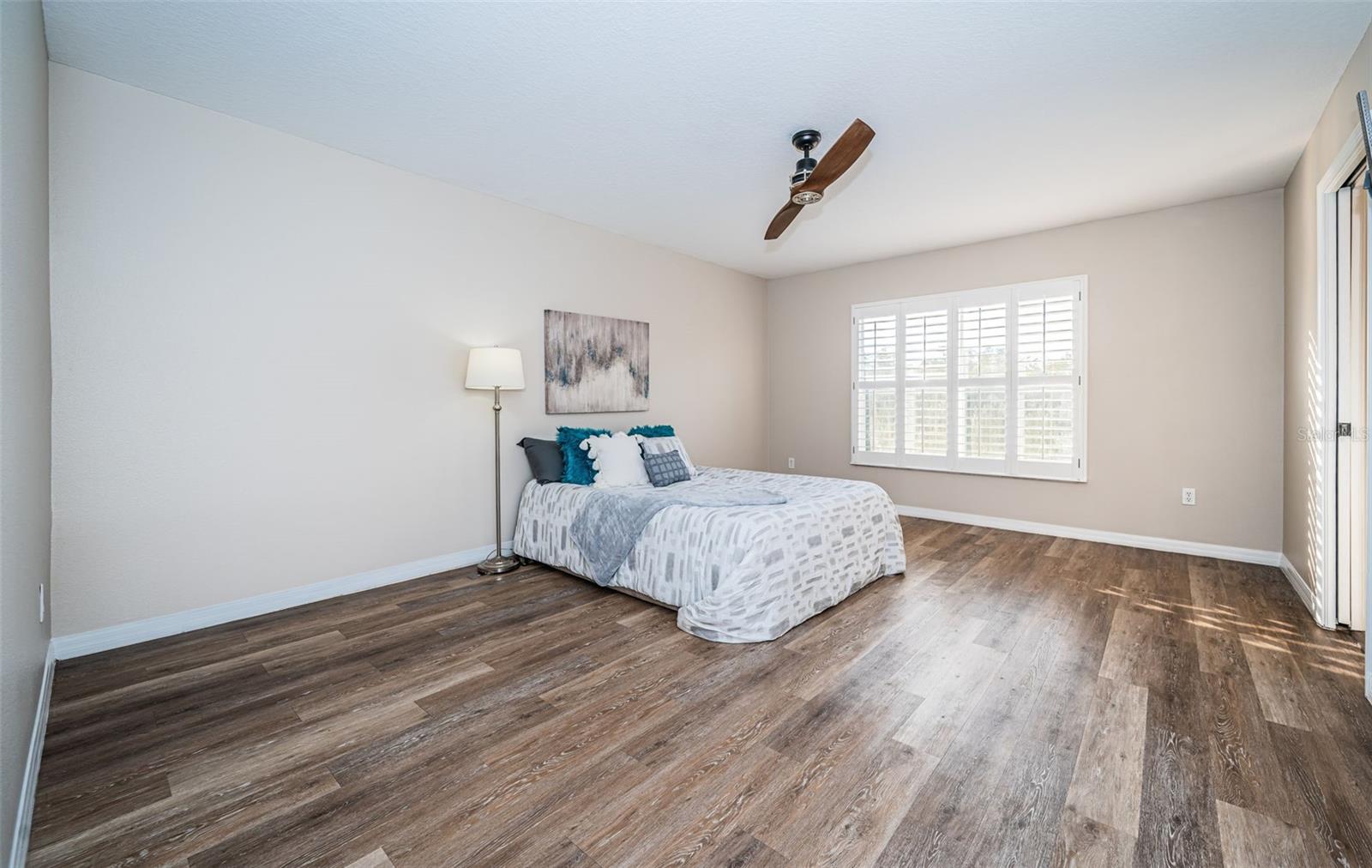 Image 22 of 64 For 11833 Castine Street