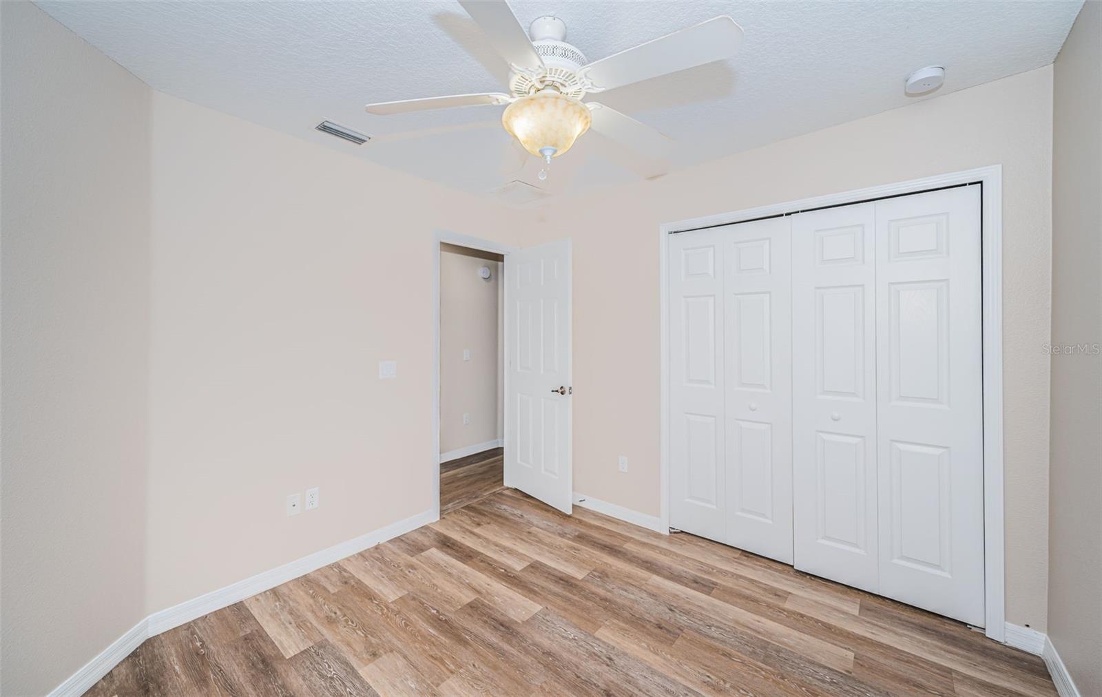 Image 32 of 64 For 11833 Castine Street