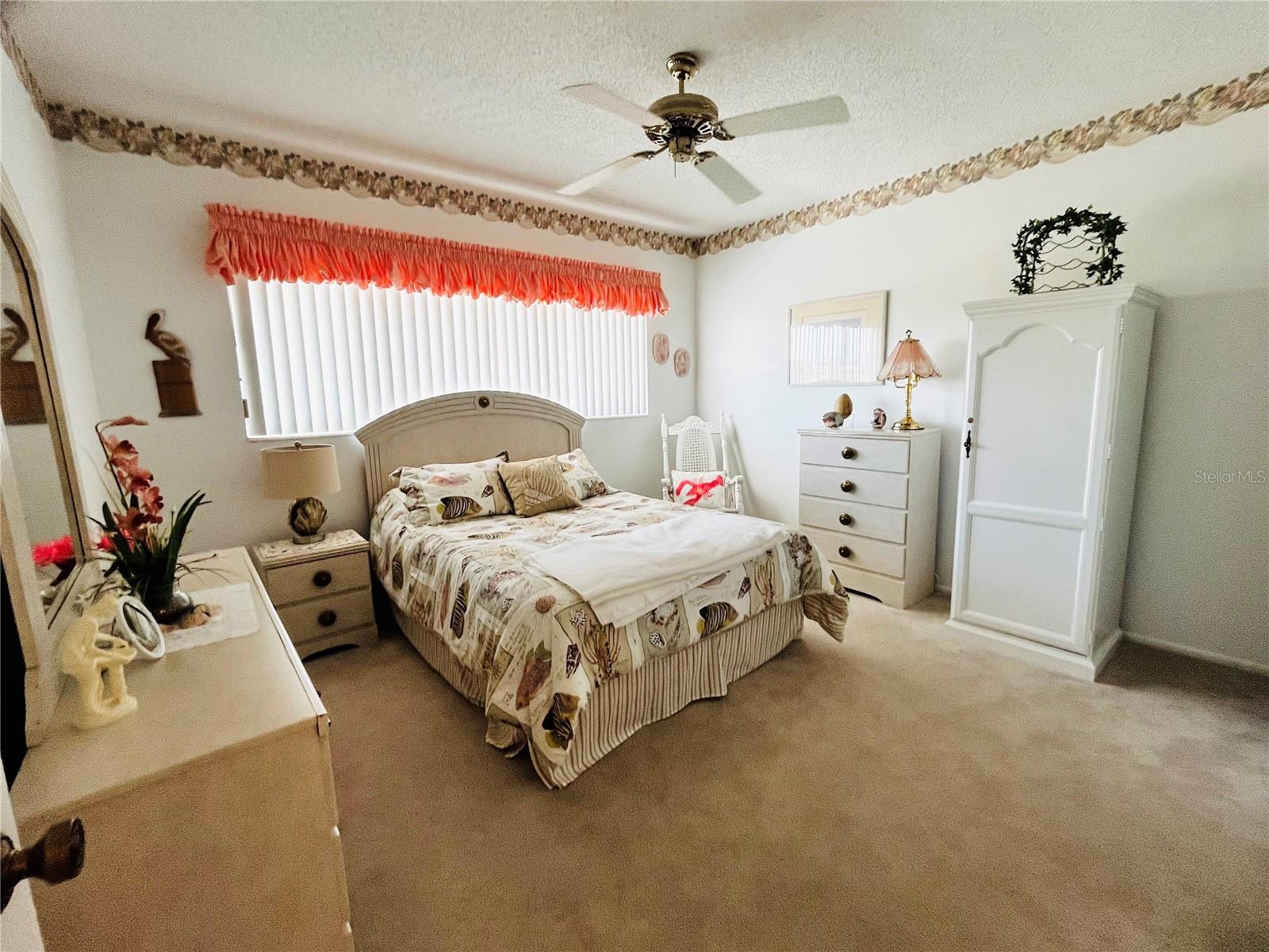Image 20 of 41 For 2340 Grecian Way 56