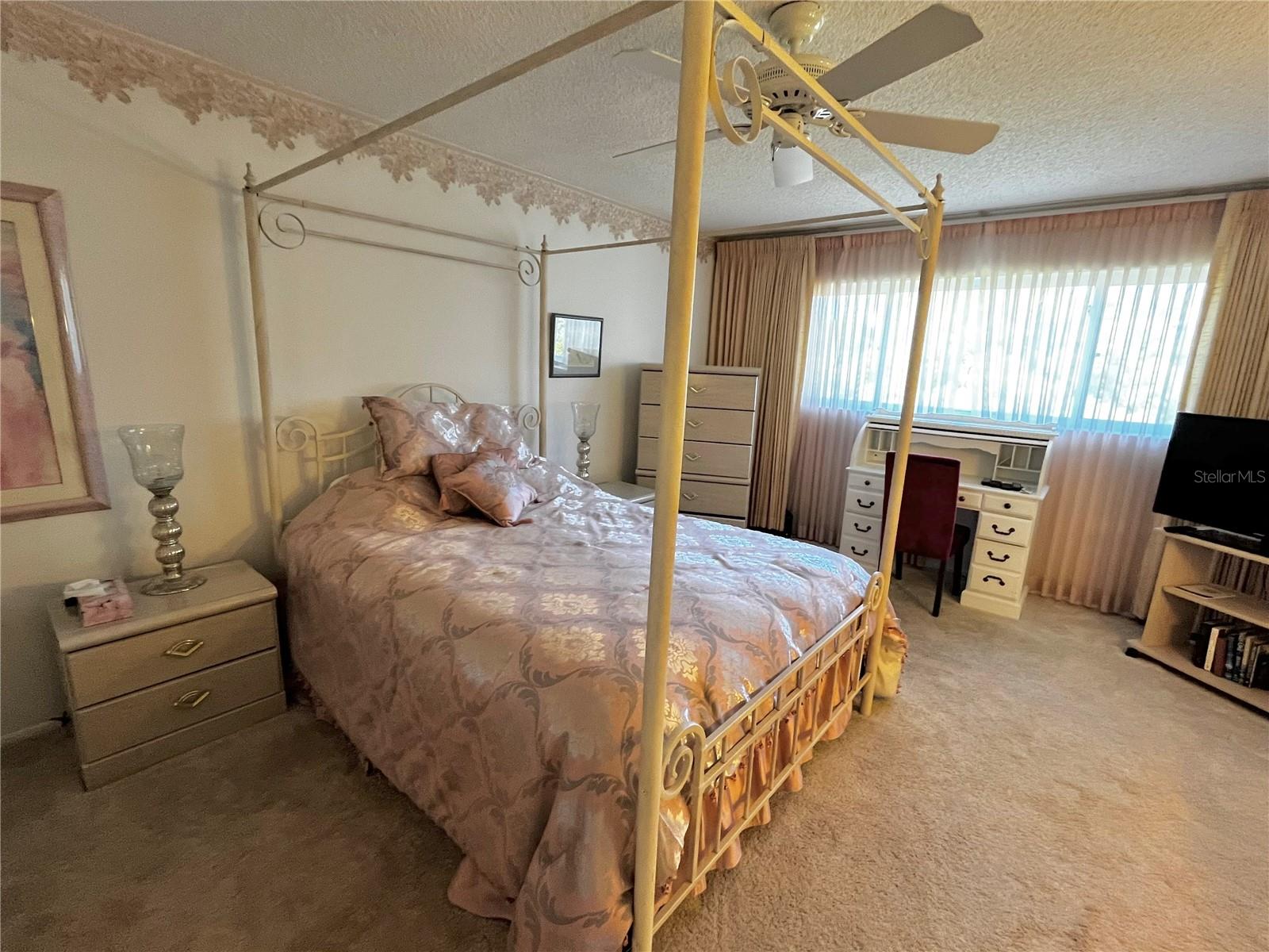 Image 30 of 41 For 2340 Grecian Way 56