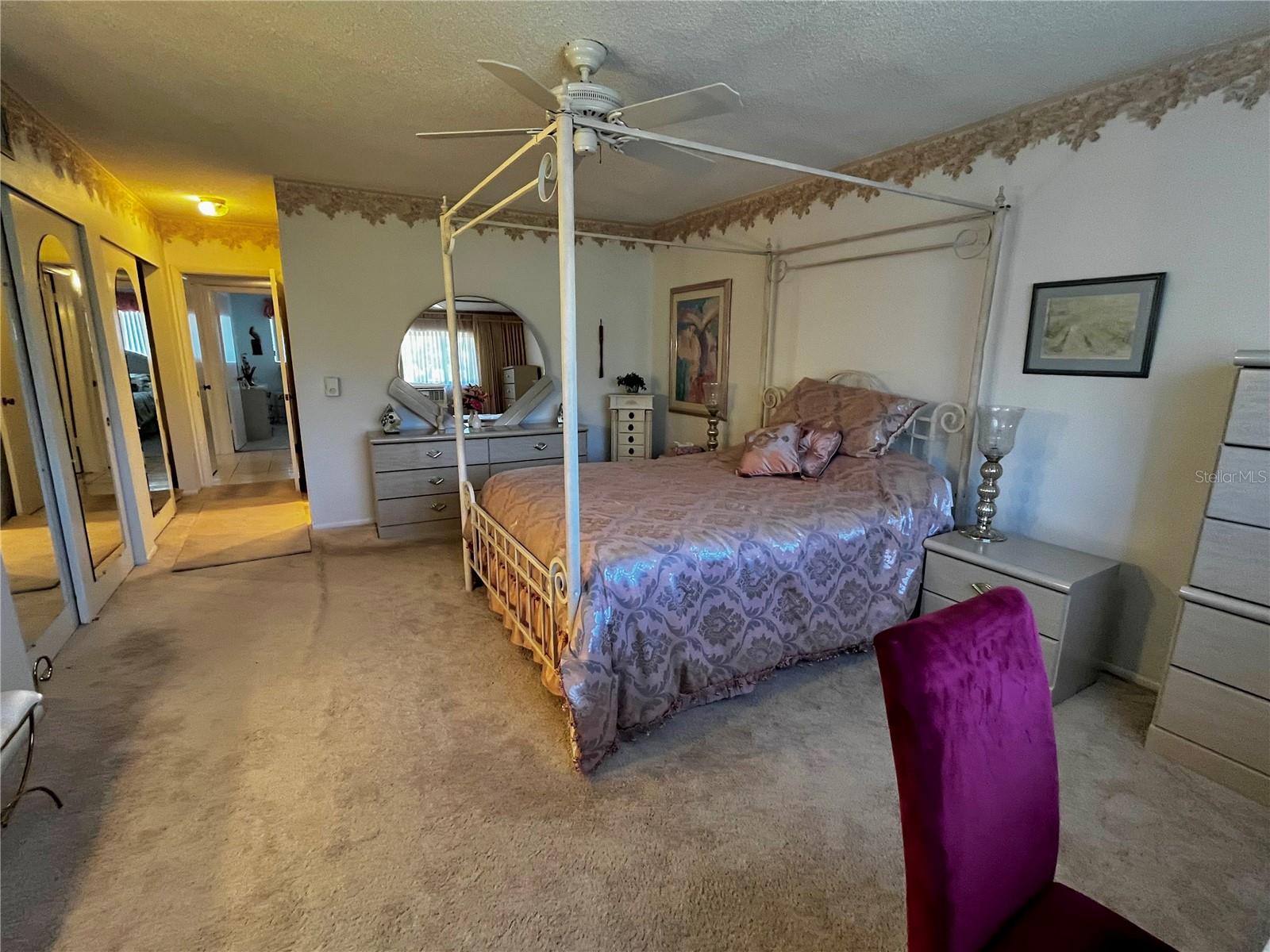 Image 33 of 41 For 2340 Grecian Way 56