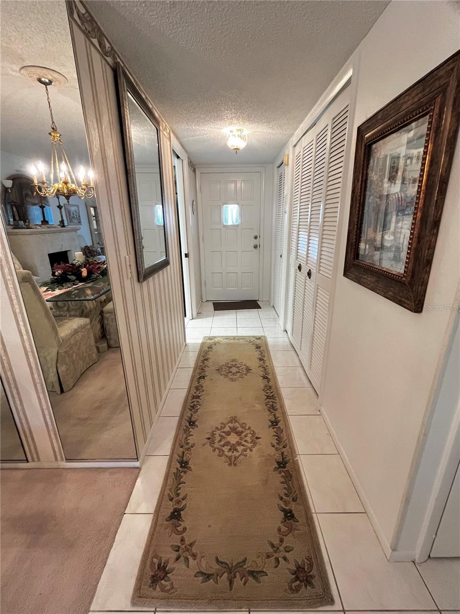 Image 4 of 41 For 2340 Grecian Way 56