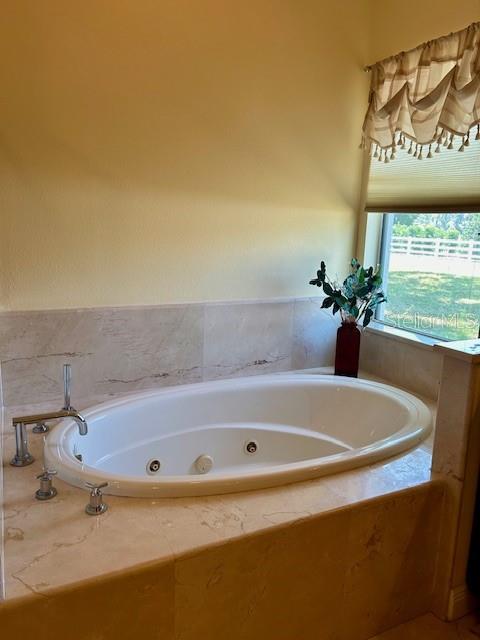 Listing photo id 46 for 17127 Brown Road