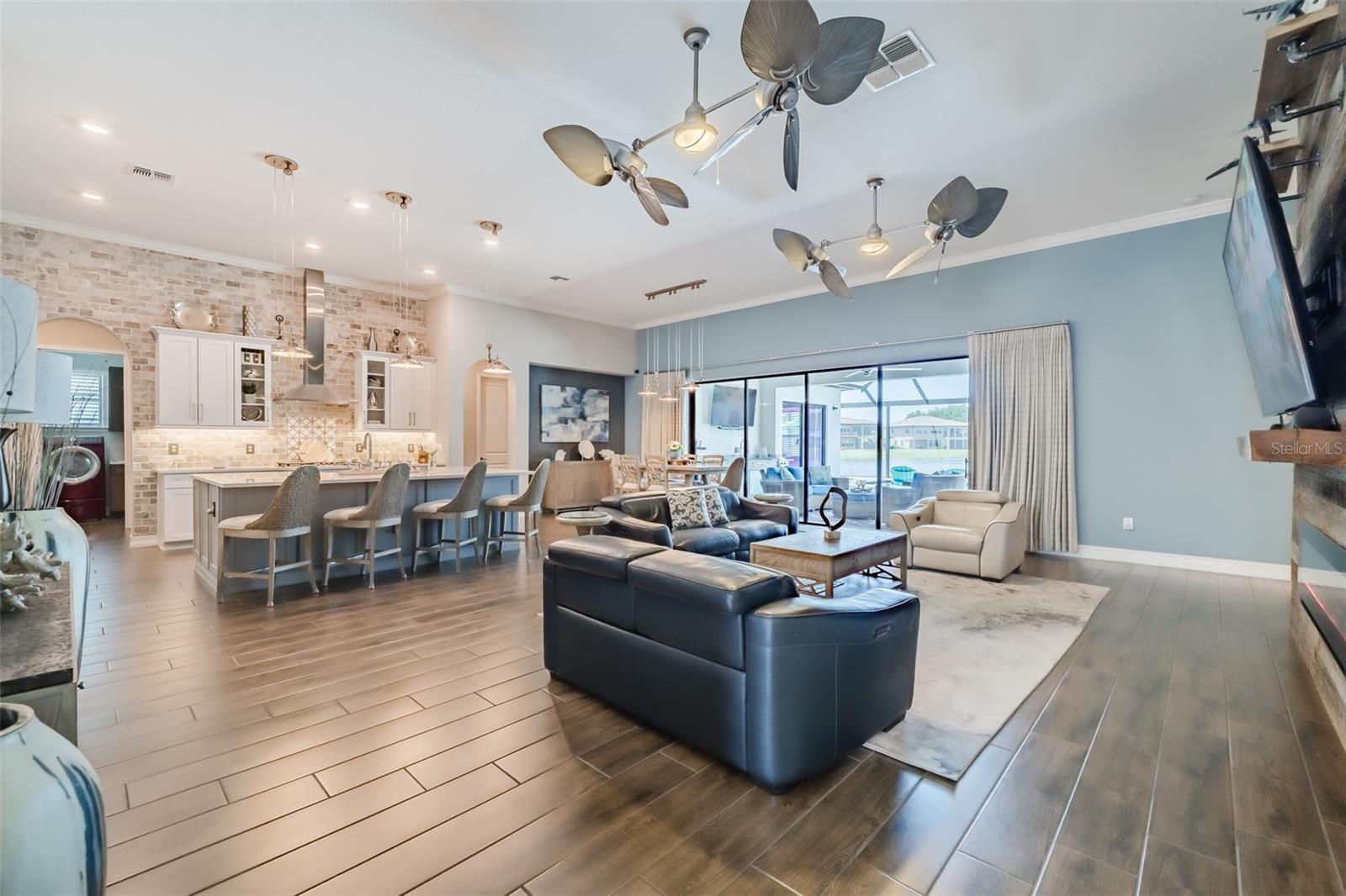 Listing photo id 10 for 28857 Picana Lane