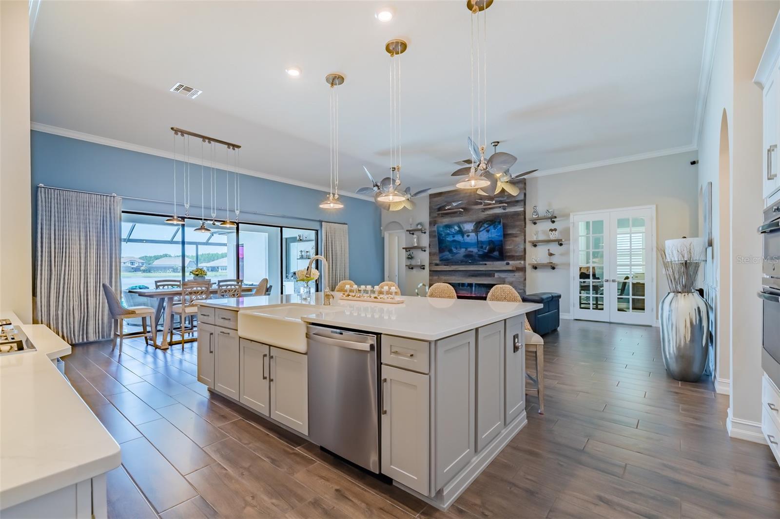 Listing photo id 21 for 28857 Picana Lane