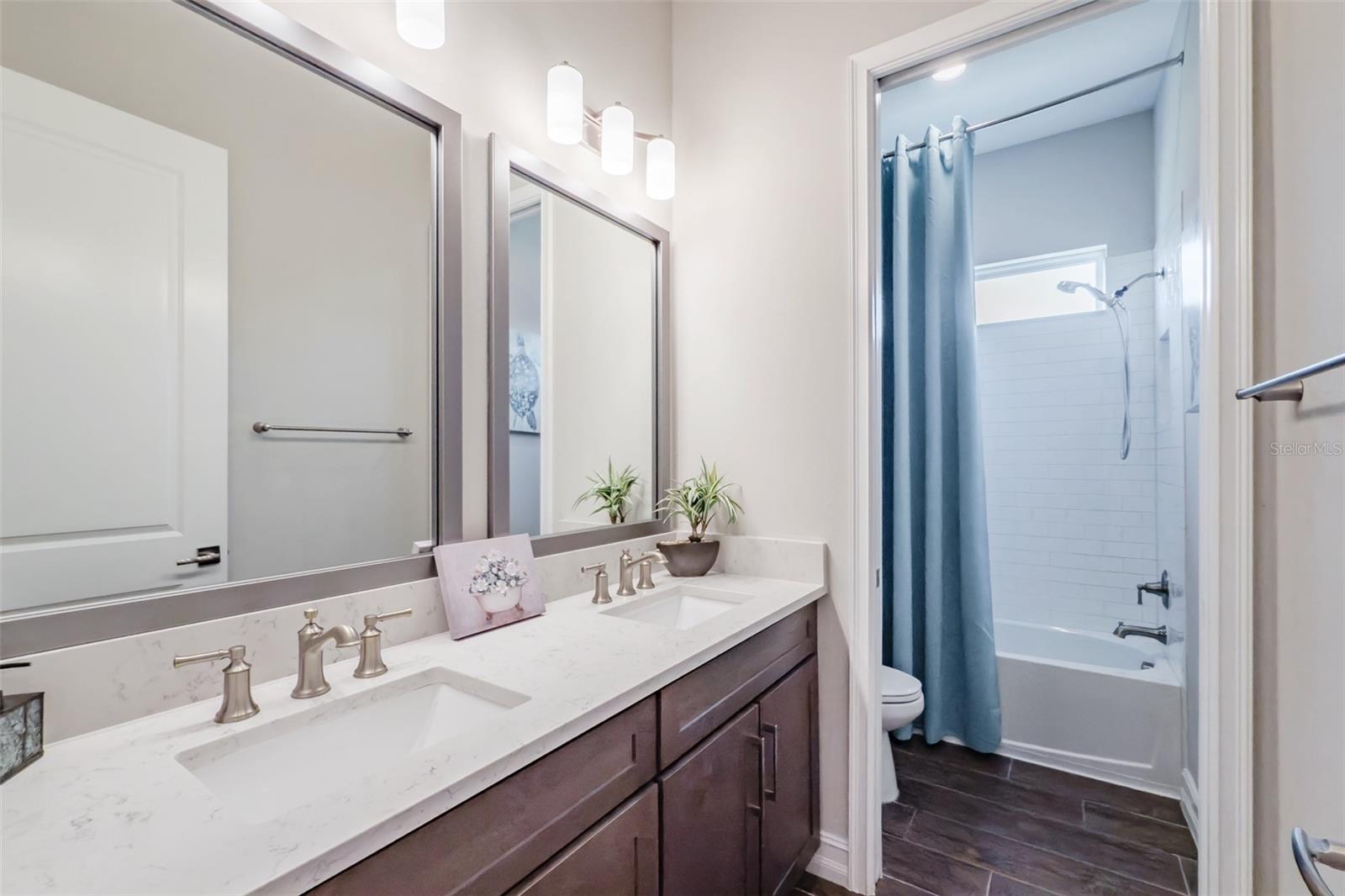 Listing photo id 40 for 28857 Picana Lane