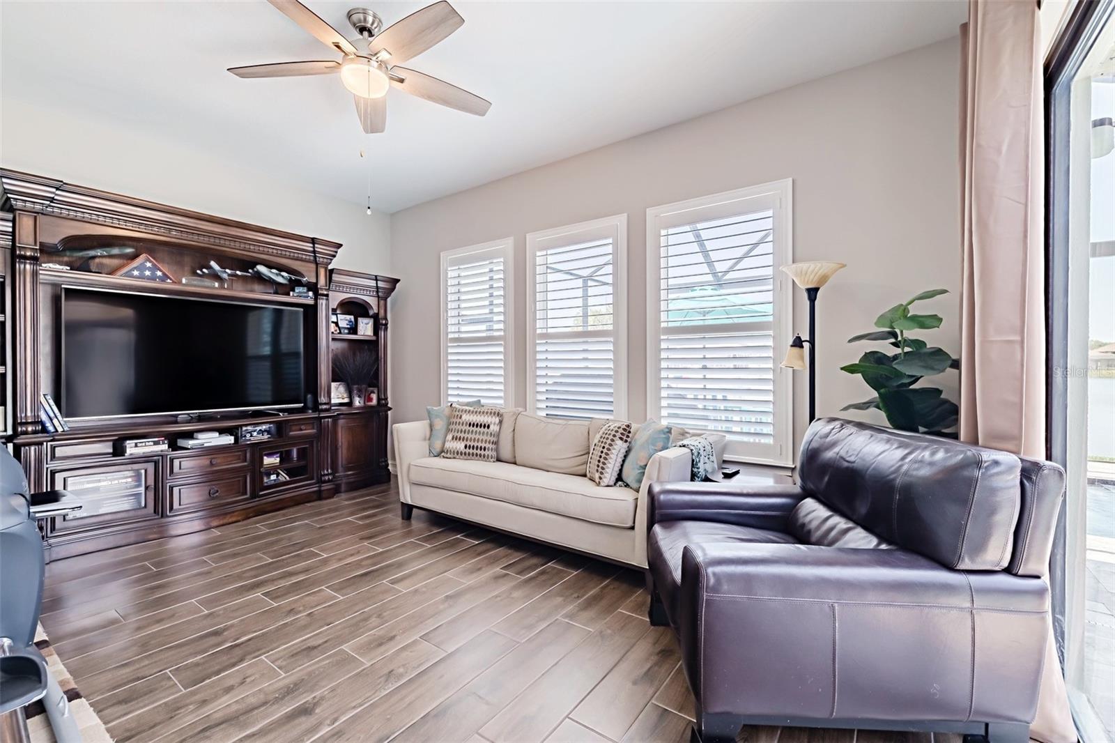 Listing photo id 42 for 28857 Picana Lane