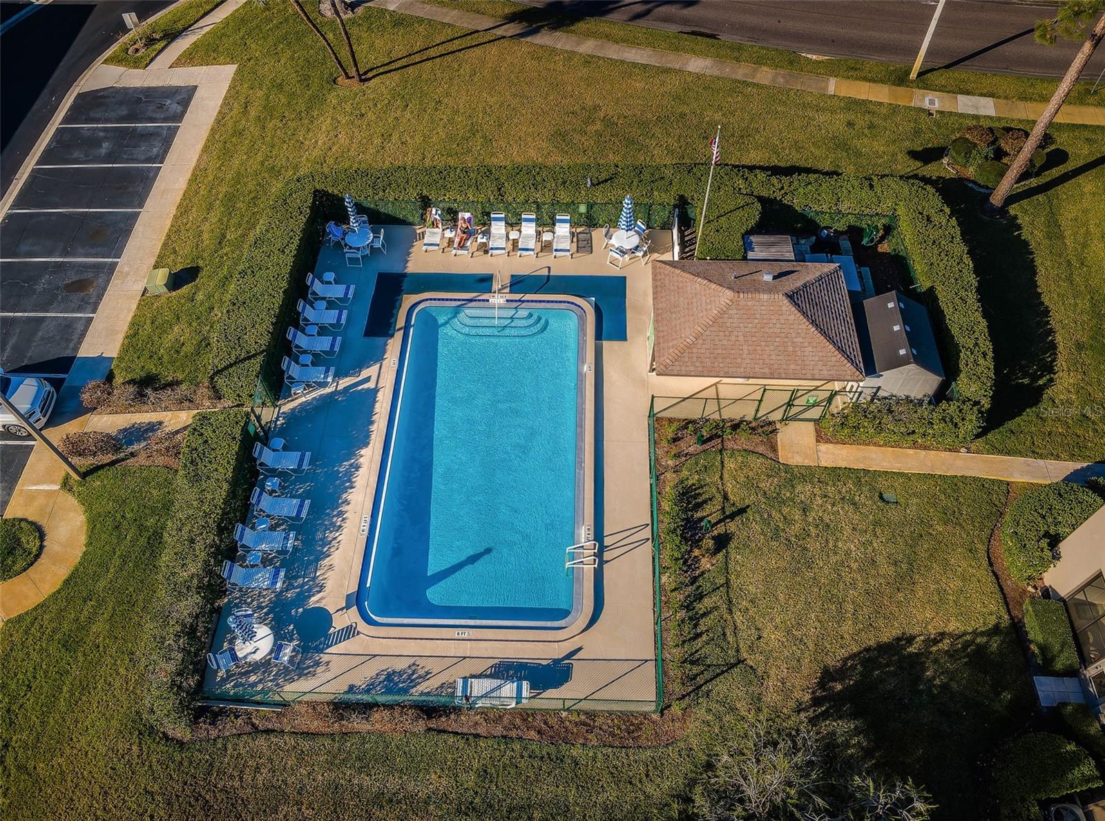 Listing photo id 44 for 124 Nina Way 24