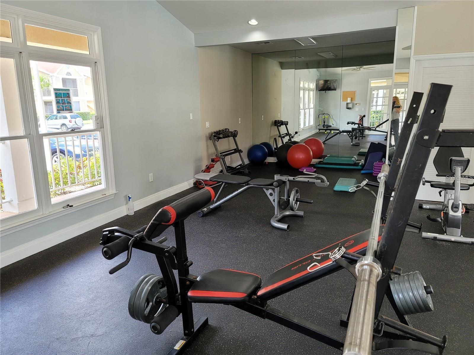 Listing photo id 29 for 9481 Highland Oak Dr Drive 508